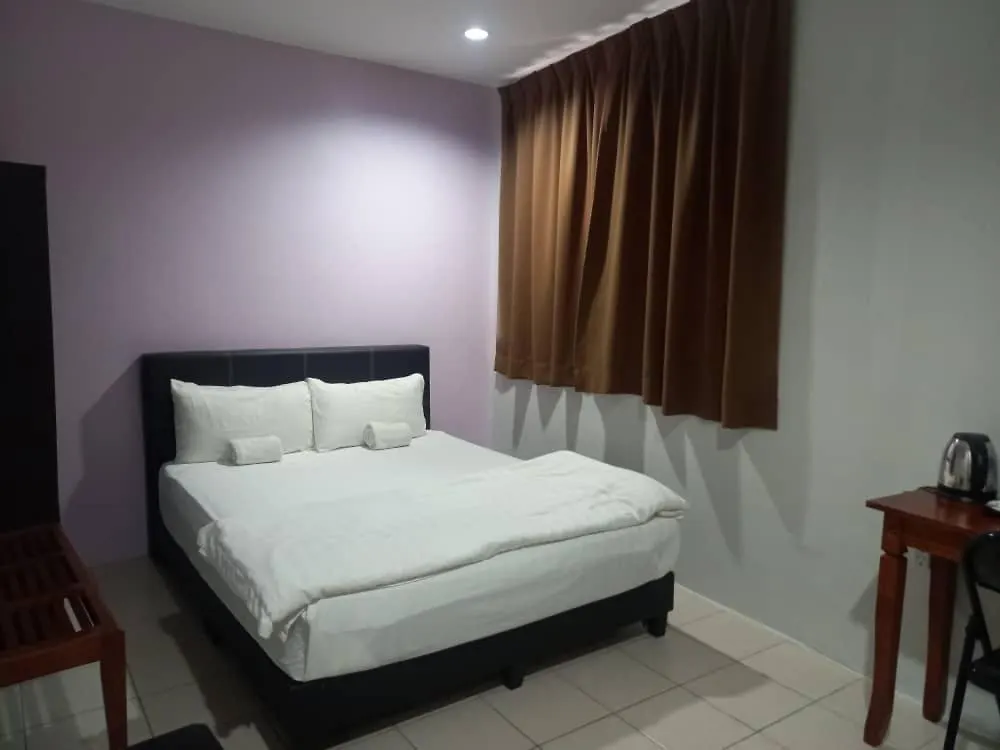 Reintree Lodge Hotel ايبوه